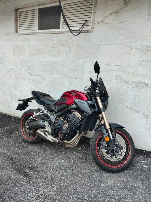 Honda CB650R com motor novo!