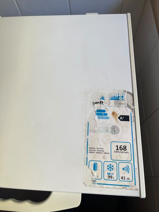 Arca Congeladora Kunft 99L A+ – Compacta (Ocupa Pouco Espaço)