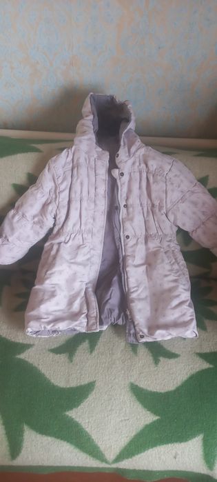 Віддам речі для дівчинки 3-4 роки. Лише те що на фото.