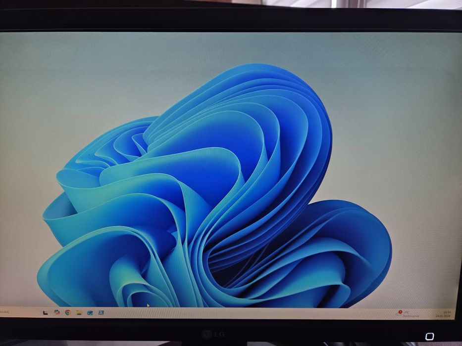 Monitor LG Flatron W2246T BF + HDMI