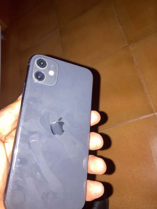 Iphone 11 em muito bom estado !