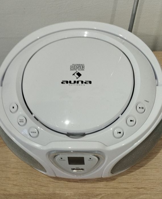 Radio z CD firmy Auna