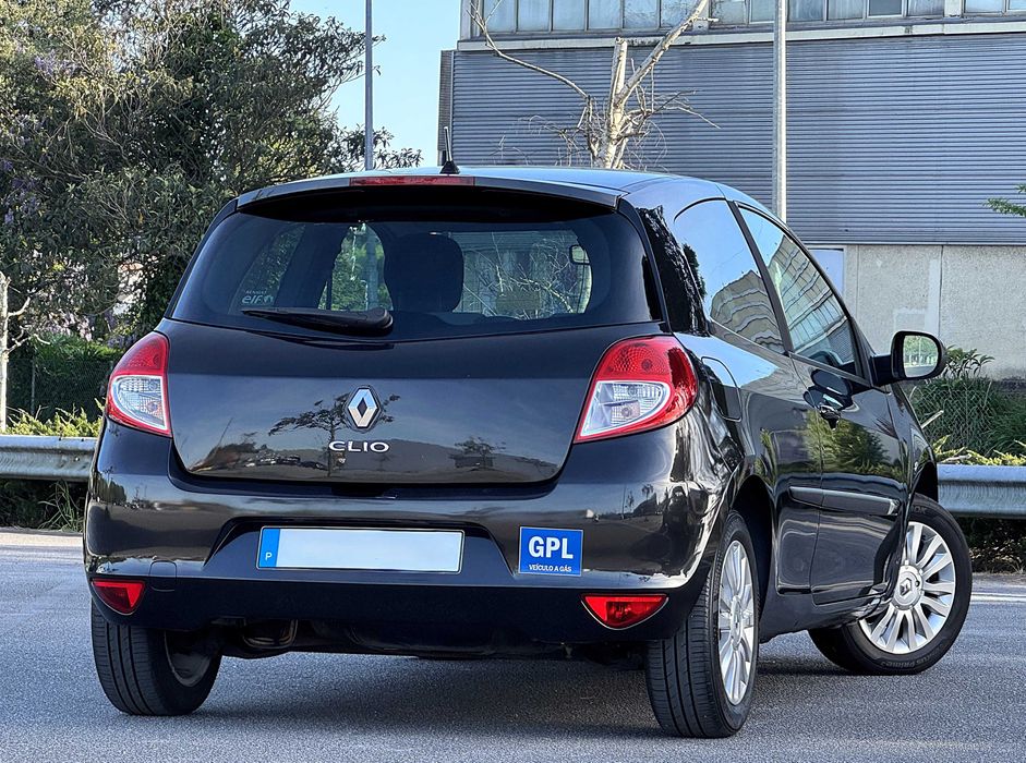 Renault Clio 1.2 16v A/C GPL C/Novo Econômico