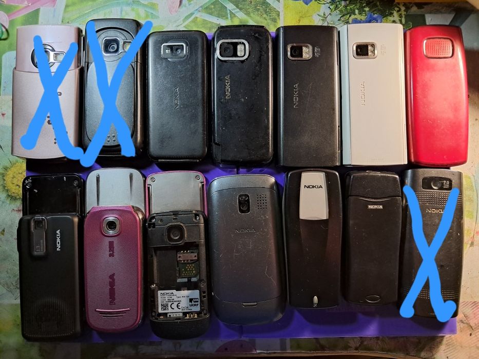 Лот кнопочних телефонів Nokia