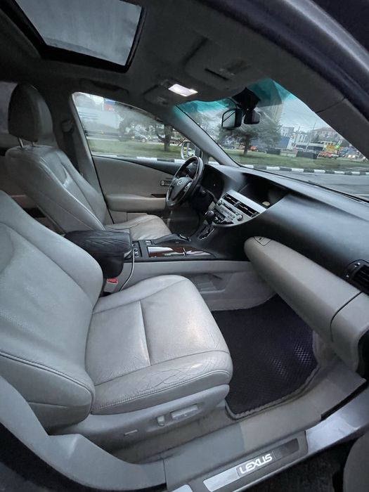 Lexus RX 350 2011 год