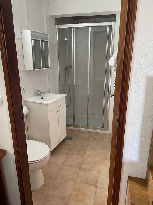 Alugo  em Gambelas Faro, quartos para  estudantes (nota ,Só estudantes )