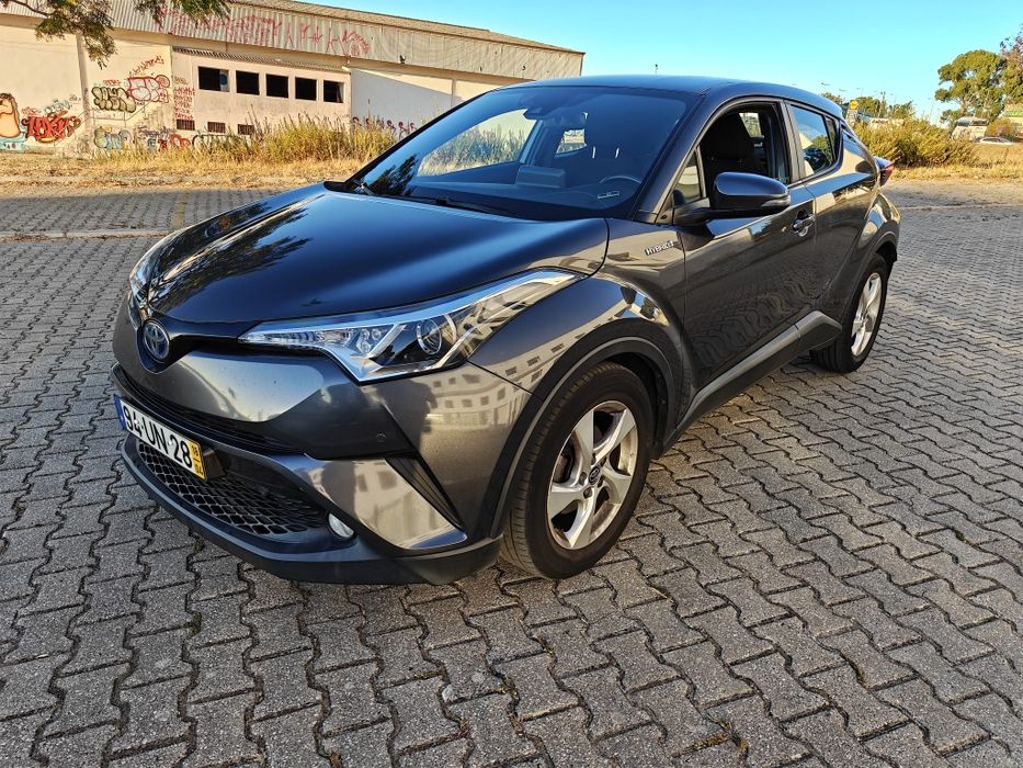 Toyota C-HR 1.8 Híbrido - nacional 121mil kms