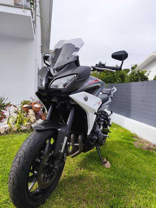 Yamaha tracer 900