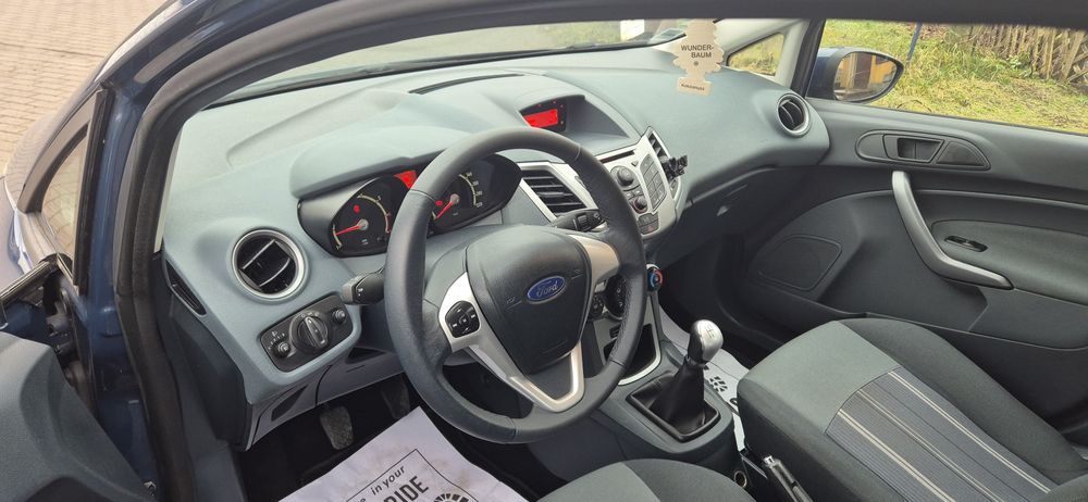 Ford Fiesta 1.25 Benzyna 2008 | Podgrzewana szyba | 2 komplety kół