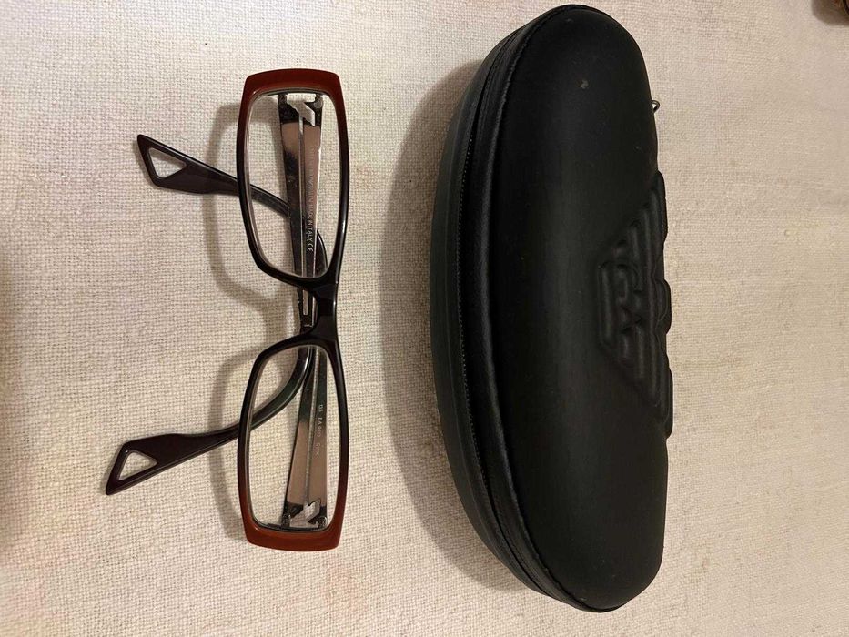 Vendo armação de óculos marca Empório Armani