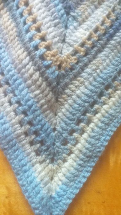 Chusta na szydełku nowa