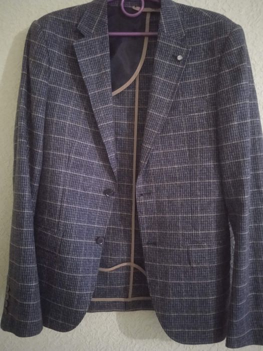 Піджак чоловічий гарної якості розмір М