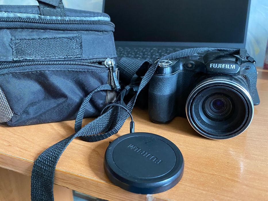 Фотоаппарат Fujifilm FinePix S1600 есть нюанс