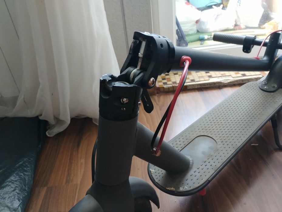 Продам электросамокат Kugoo m365 Pro или на запчасти