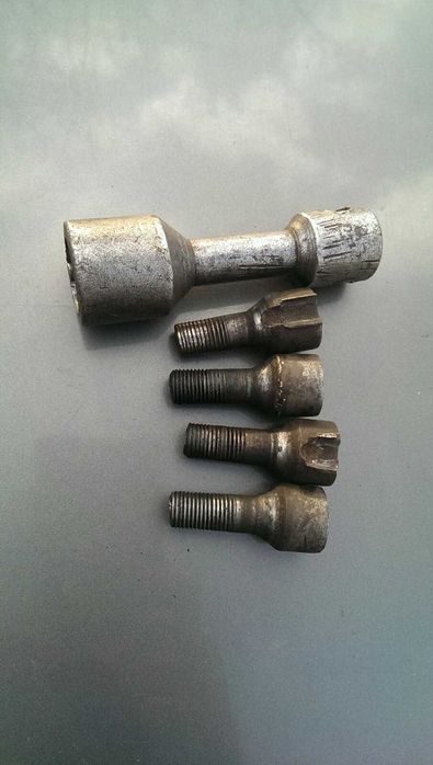 Болти колесні для Ваз .