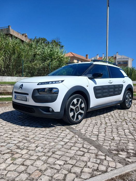 Automático Citroen C4 
CACTUS 1.6 E-HDI