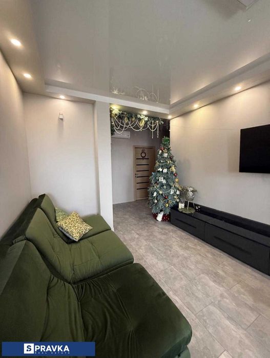 Продам квартиру ЖМ радужный 2 ком 90 м2