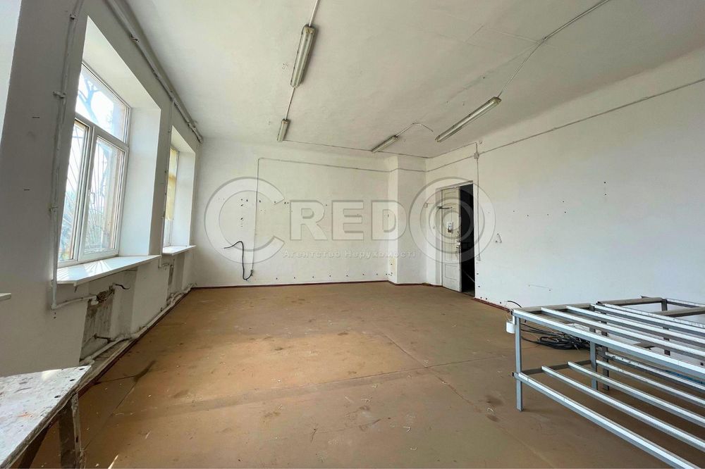 Продаж окремо розташованої будівлі (район Фрунзе).