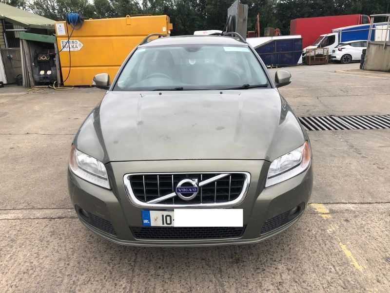 Капот Volvo V70 розборка шрот