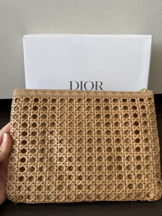 Косметичка Dior нова колекція