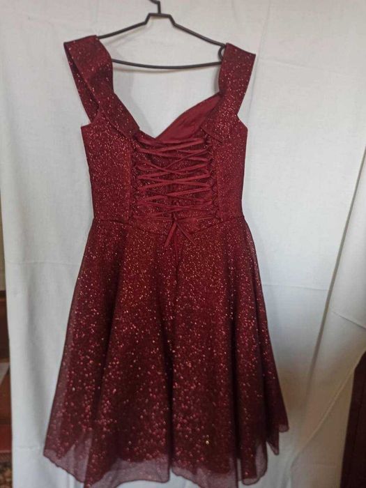 Випускна сукня з корсетом