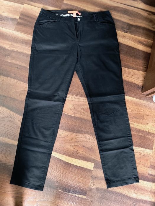 Spodnie damskie czarne MANGO r.44