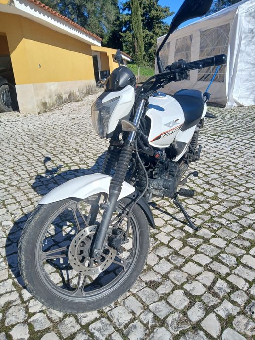 mota keeway rk 125CC