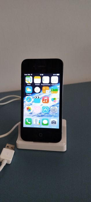iPhone 4S. IOS7. Bez simlocka. Stan bardzo dobry.