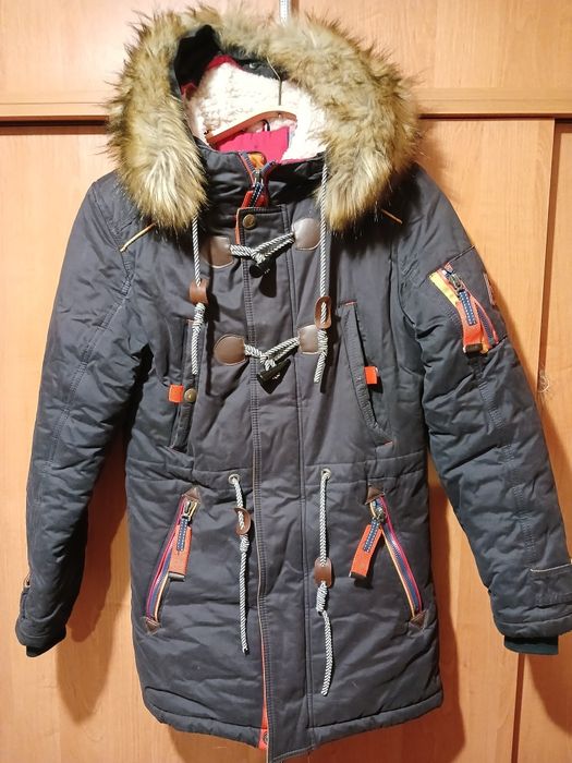 Курточка парка на хлопця розмір 38
