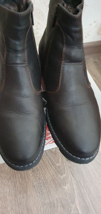 Чоботи, ботинки шкіряні чоловічі