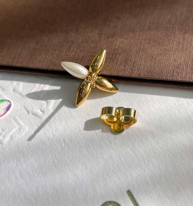 Kolczyki Louis Vuitton Bullet – Industrial Luxe – Szczegóły