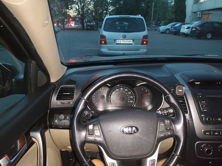 подається KIA Sorento