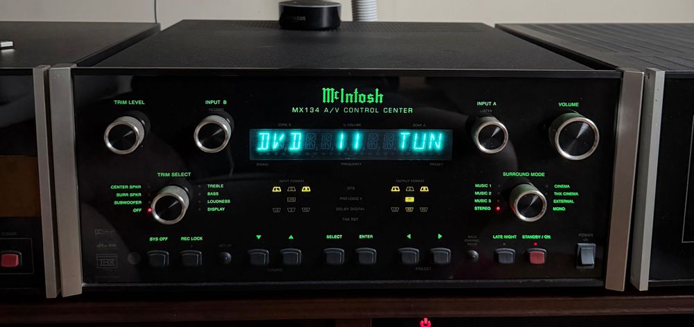 McIntosh MX 134 Przedwzmacniacz