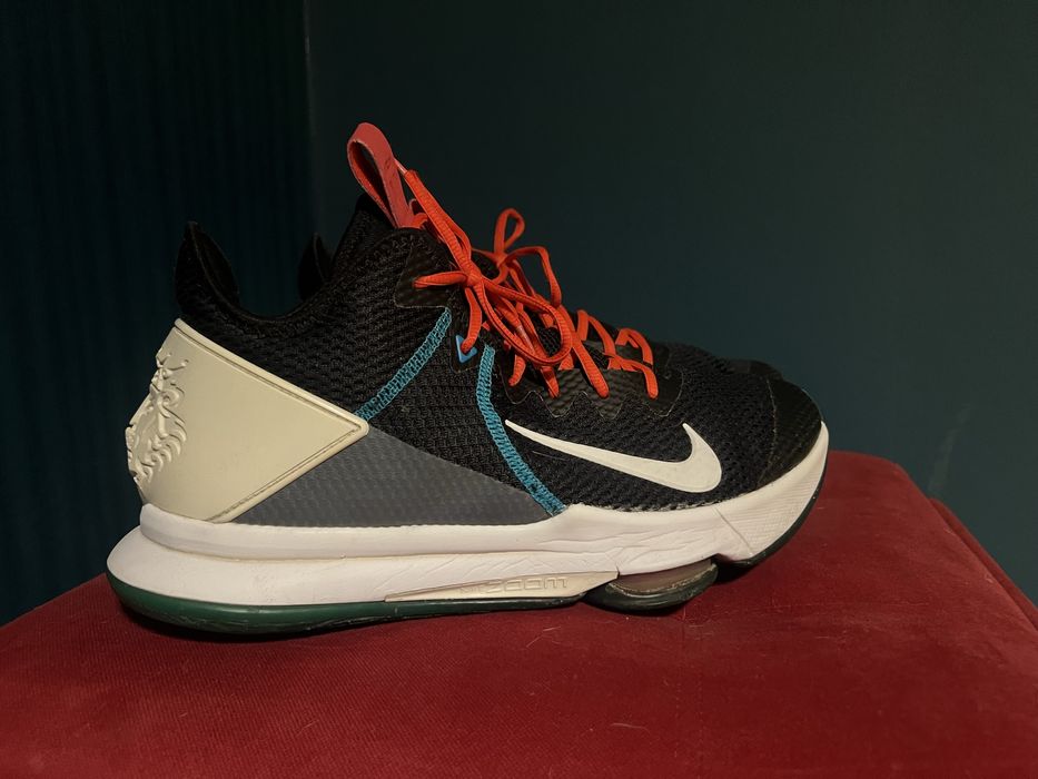Nike lebron witness 4