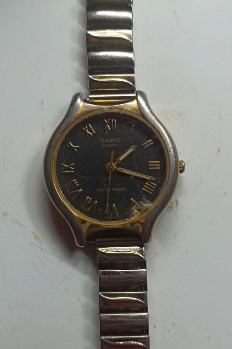 Часы  Casio МТР-1067 с римскими цифрами