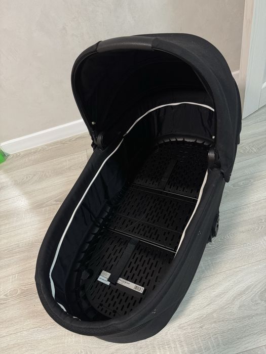 Cybex Balios S продам люльку