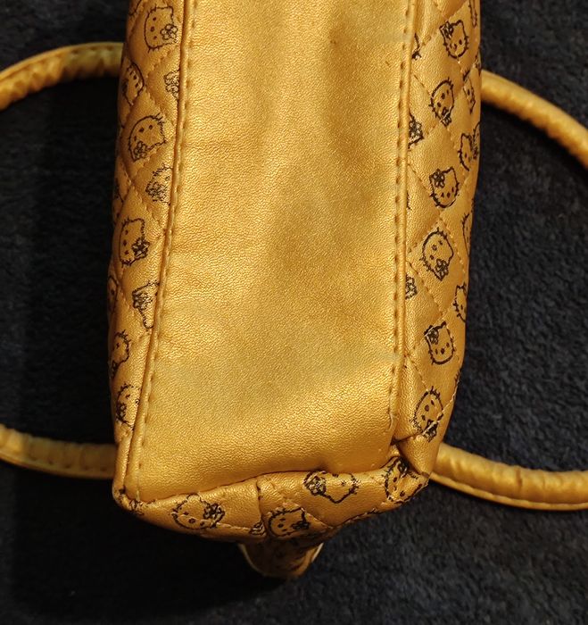 Продам сумочку дитячу Hello Kitty