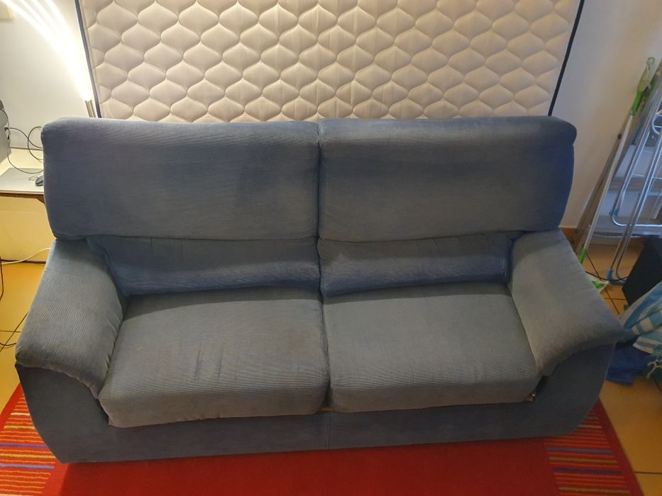2 Sofás Cama conjunto  Pouco uso