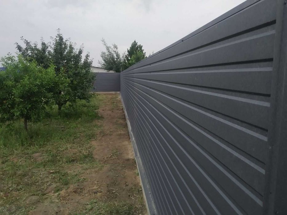 Паркан з профнастілу