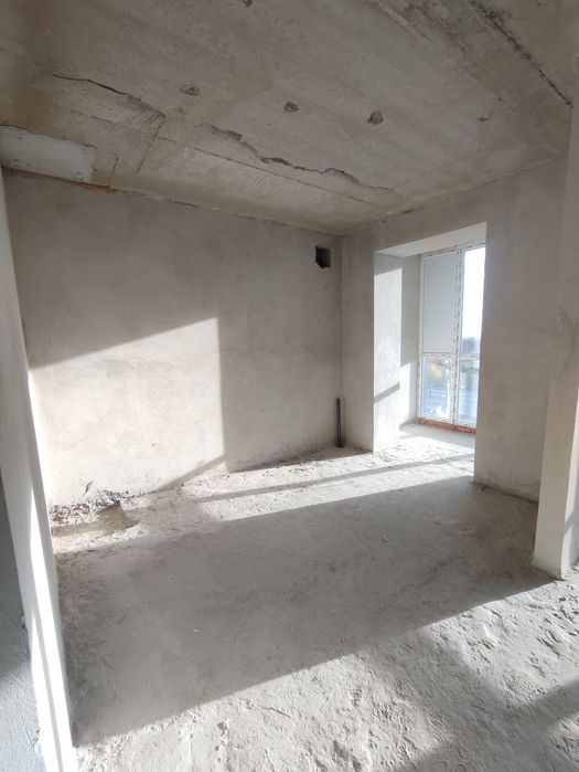 Продається 1кім квартира біля парку