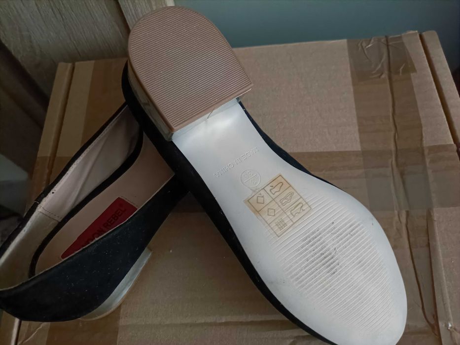 Czarne buty damskie