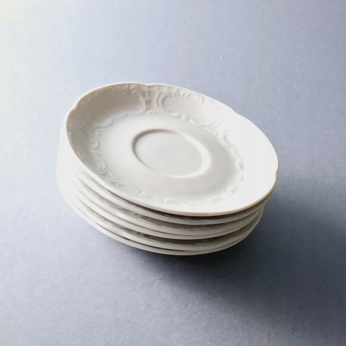 piękne białe spodki porcelanowe rokoko seltmann weiden