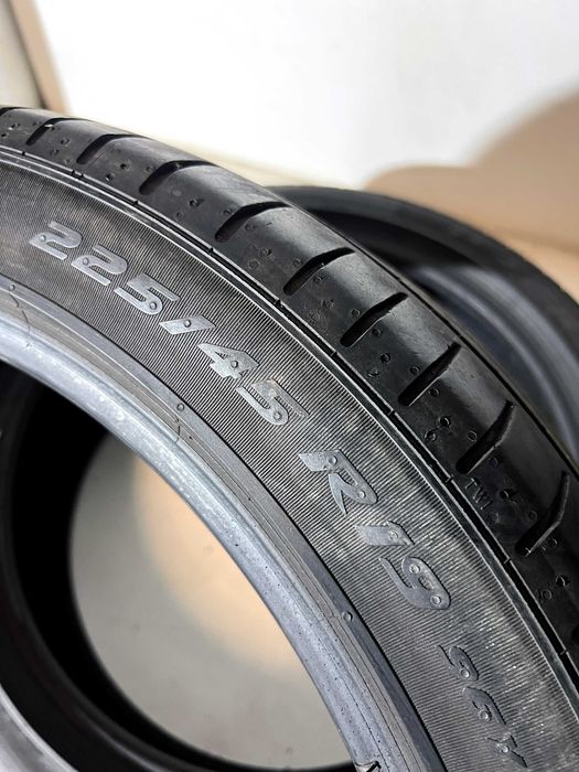 Pneus Pirelli Pzero PZ4 - 225/45/19 - Excelentes