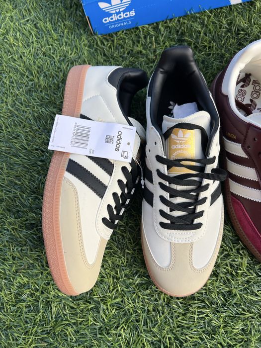 Тренд Кросівки жіночі шкіра Adidas Samba