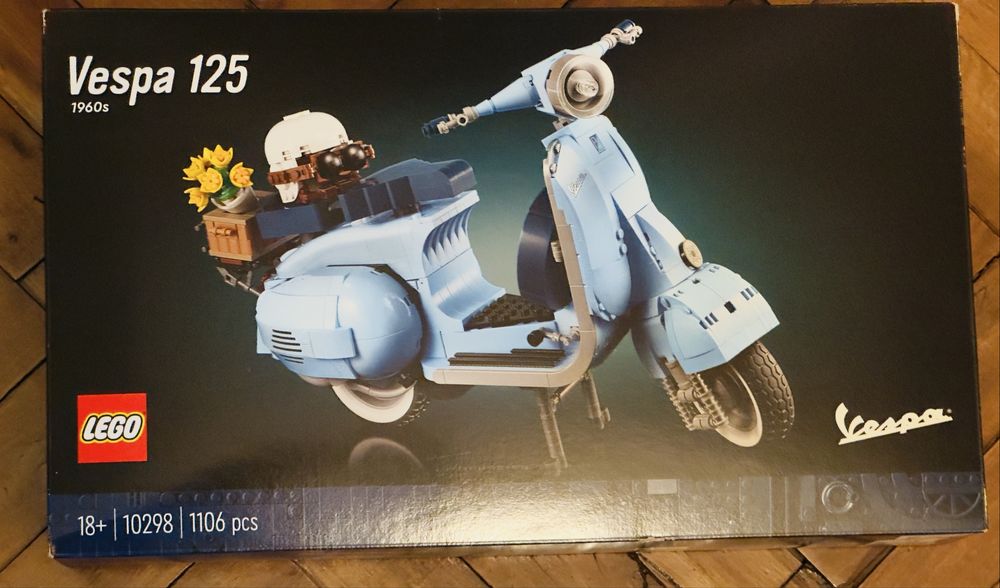 Lego Vespa 125 set 10298