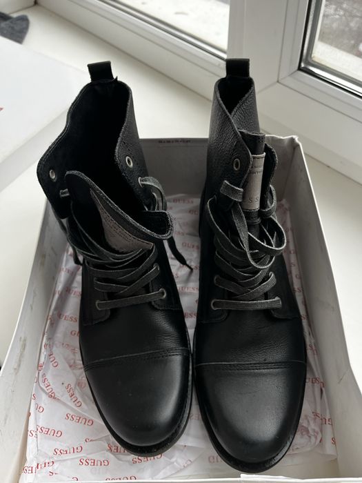 GUESS ботинки 44 размер