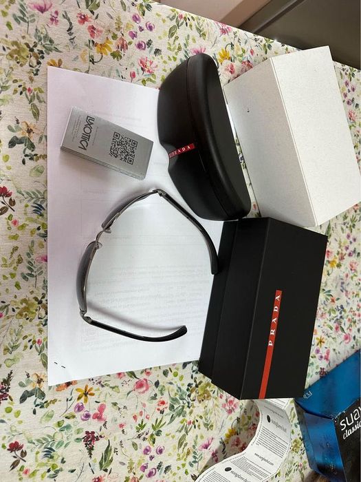 Óculos de sol Prada64738608647810124