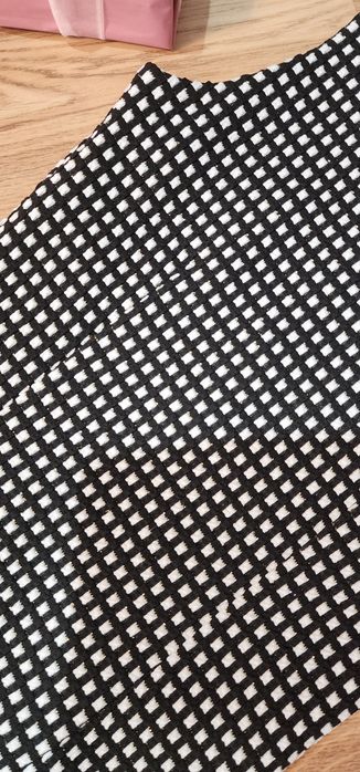 Vestido preto e branco