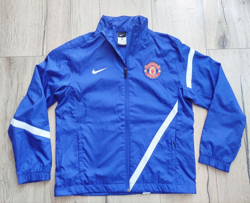 Oryginalna kurtka Nike Manchester United sezon 11/12 roz M (140-152)