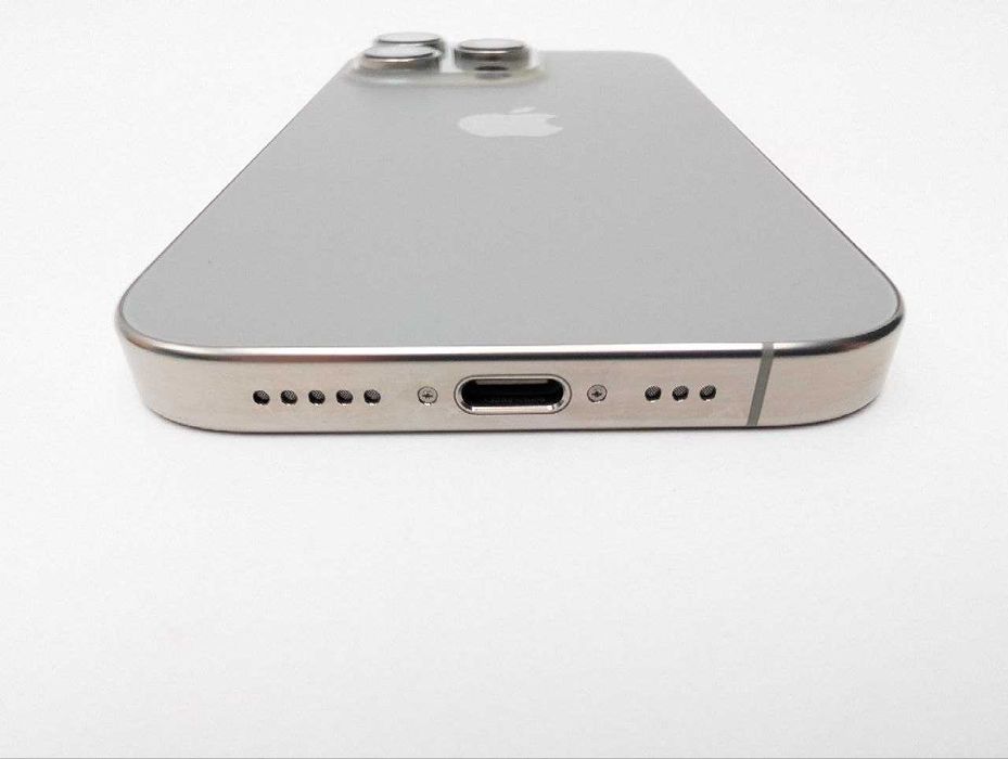 Apple iPhone 16 Pro 256GB Tytan Naturalny| eSim